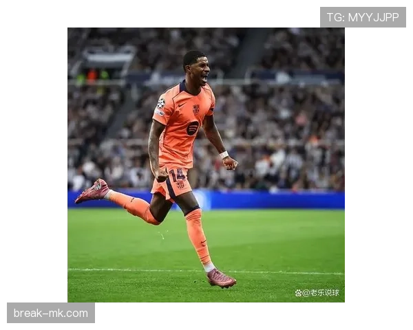 拉什福德射门技巧揭秘:精准与力量的完美结合 拉什福德射门技巧揭秘:精准与力量的完美结合